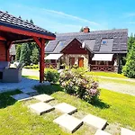 Chalet Osrodek Wczasowy Na Borach *